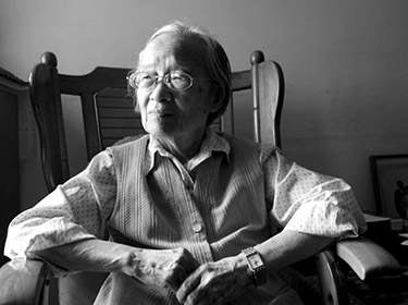 九十岁高龄的周蔚芸老师